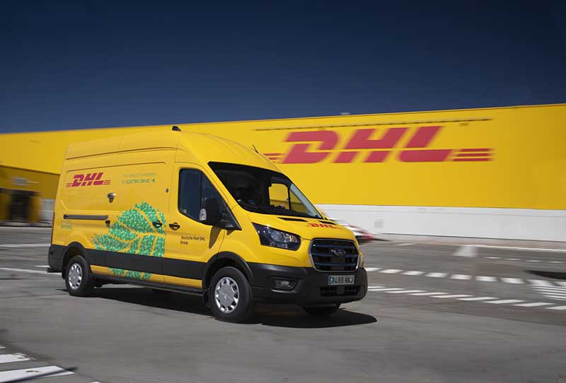 Flota de furgonetas electricas para DHL Express en España