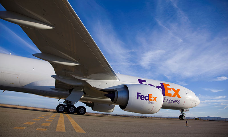 FedEx en el aeropuerto de Estambul