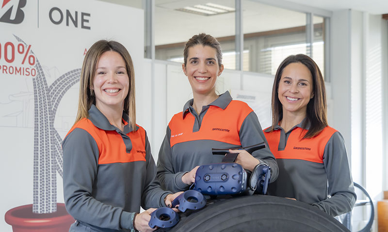 Mujeres trabajadoras en Bridgestone